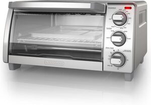 BLACK+DECKER 4-Slice Toaster Oven with Timer