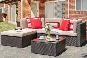 Vongrasig 5 Piece All-Weather Patio Set
