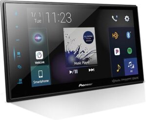 PIONEER 8" Digital Multimedia Receiver - Apple CarPlay