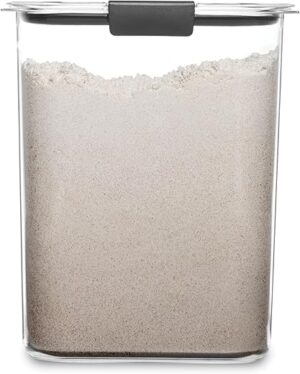 Rubbermaid Brilliance 16-Cup Airtight Food Storage Container