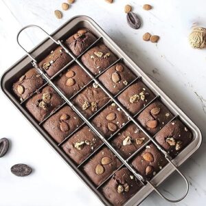 Good Dee's Brownie Pan With Dividers, Non Stick