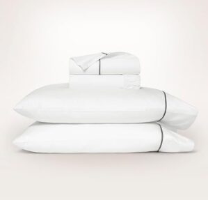 BOLL & BRANCH Signature Embroidered Split King Sheet Set