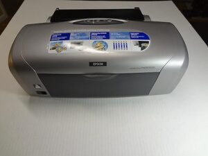 Epson Stylus Photo R220 Ink Jet Printer C11C626011