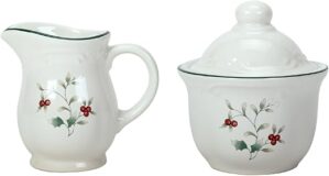 Pfaltzgraff Winterberry Sugar And Creamer Set, Multicolor