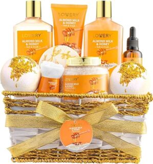 LOVERY Almond Milk & Honey Beauty Set