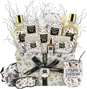 LOVERY Christmas At-Home Spa Kit, Honey Almond