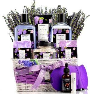 LOVERY Lavender & Lilac Spa Gift Basket