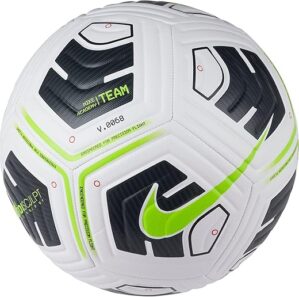 Nike The product title "Nike Academy" is already less than seven words and does not need to be shortened