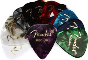 Fender Fender Classic Celluloid Guitar Picks 351 Shape