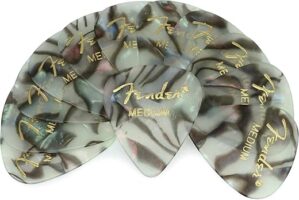 Fender Fender Premium Celluloid Guitar Picks 351 Shape