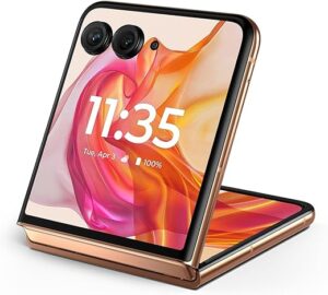 Motorola Razr+ 2024 Peach Fuzz 50MP Camera